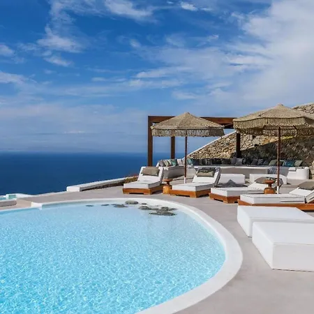M Villa