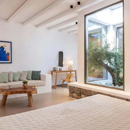 M * Fanari (Mykonos)